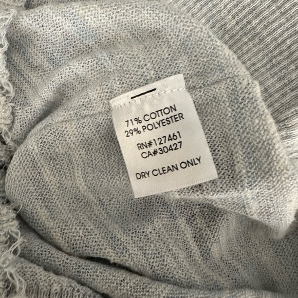 🦋WILDFOX Sweater - Picture 9 of 10